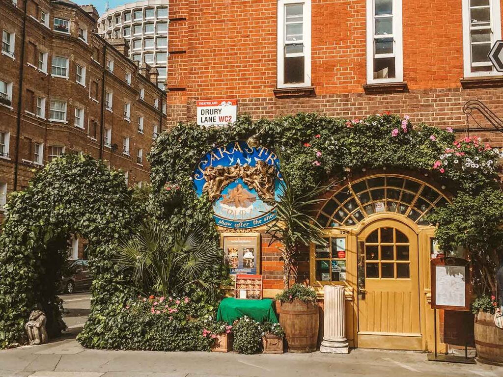  Sarastro restaurant in London Covent Garden for a instagrammble greenery shot.