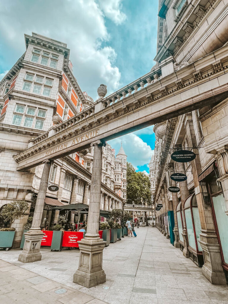 Sicilian Avenue London, Bloomsbury view of alley way